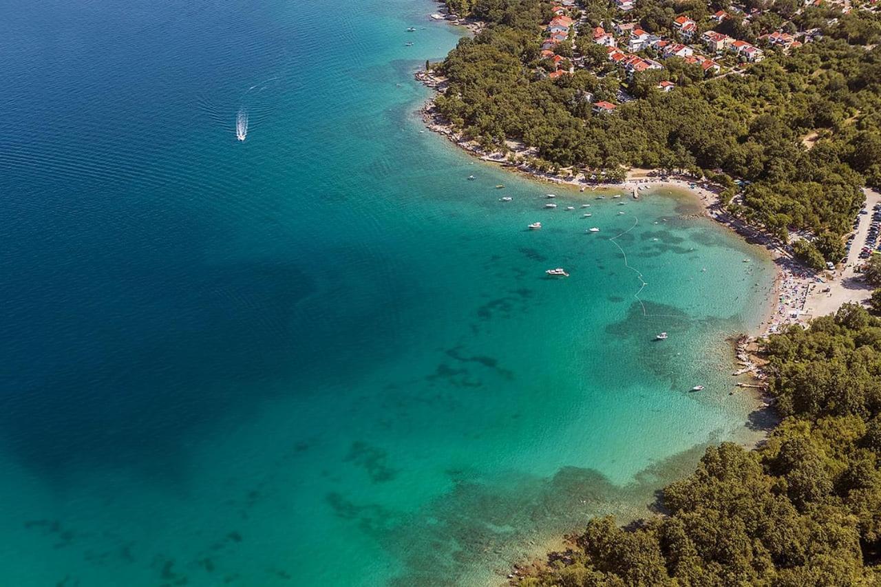 Njivice, Otok Krk, Apartman Dora Exterior foto
